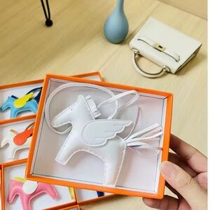 Elegant Handbag charm accessories Accents